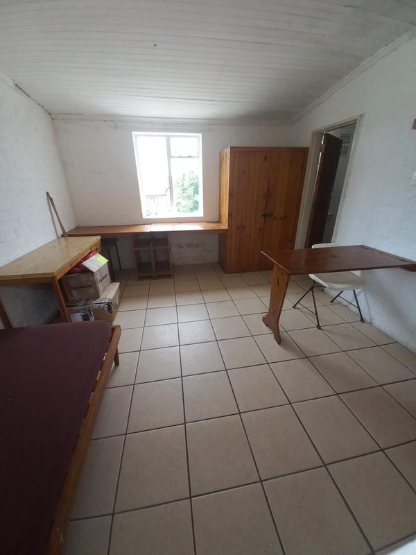 To Let 1 Bedroom Property for Rent in Sunnyside Eastern Cape